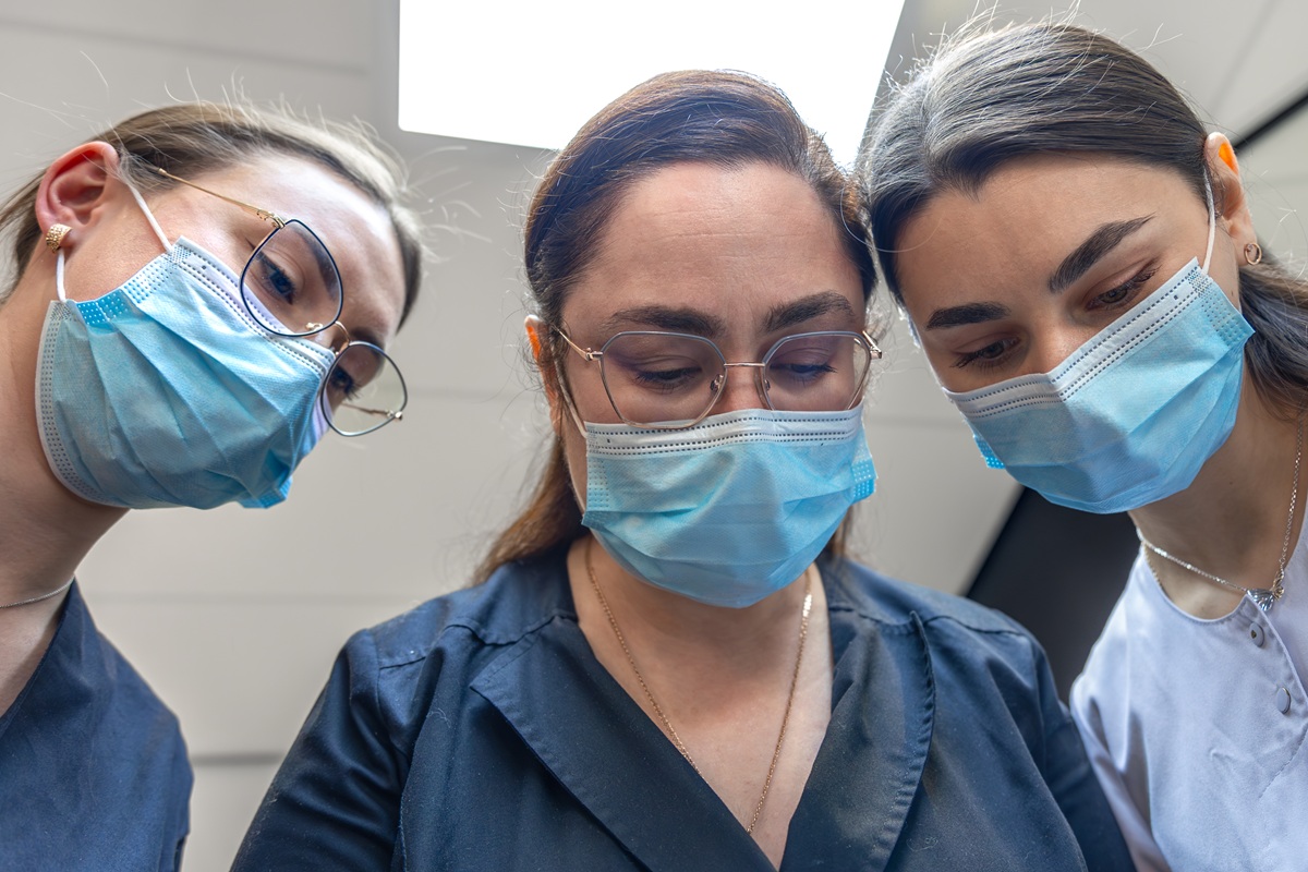 fortaleciendo-el-equipo-dental-clinica-dental-getafe-clinica-dental-patricia-dentista-getafe